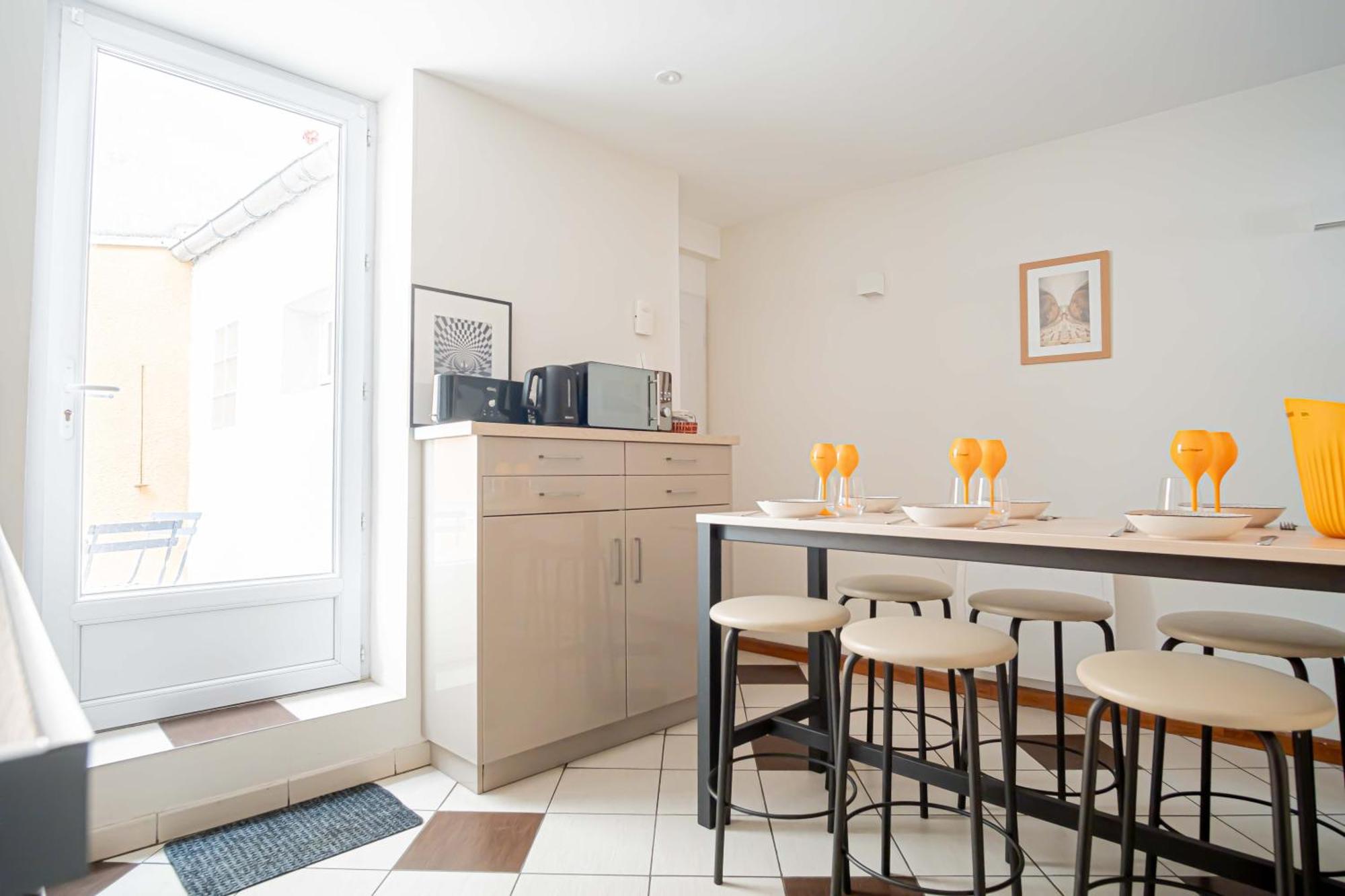 Triplex Cathedrale Parking Gratuit Apartment Reims Exterior foto